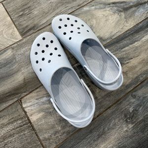 Men’s Crocs size 17